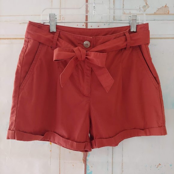 Forever 21 button front cuffed zipper pocket short w bow tie belt/S/rust brown - Picture 1 of 4
